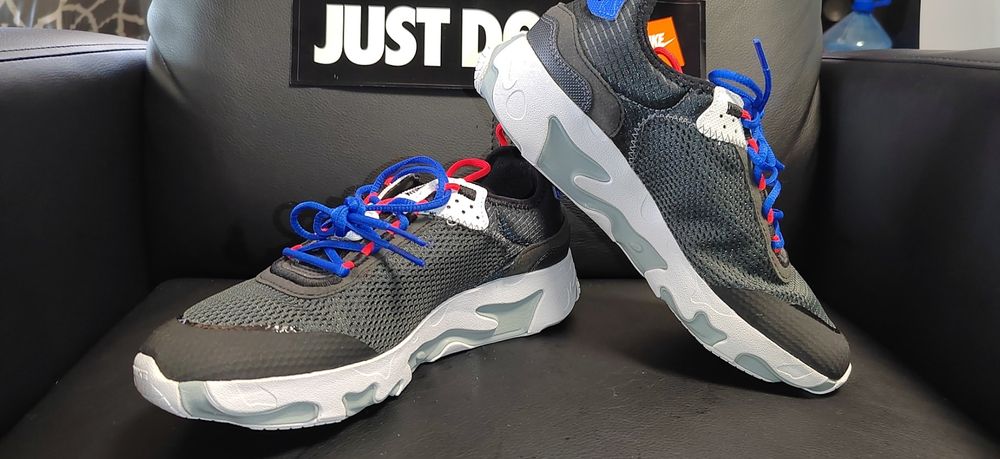 Nike React Live, номер 38,5