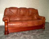 Продам мягкий уголок : диван 2 кресла