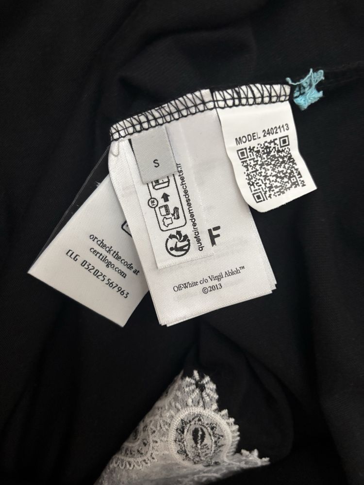 Тениска off-white черна с бял дизайн размер-S