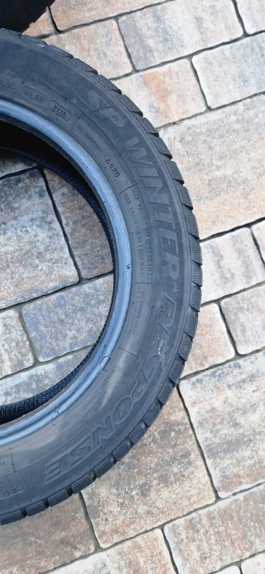 Set anvelope iarna 185 60 R 15 Dunlop