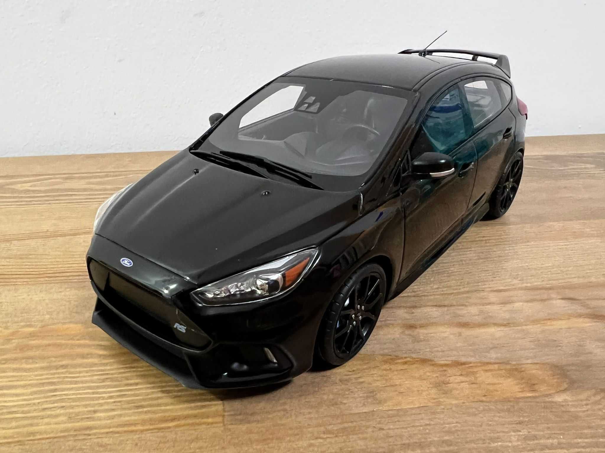 Ford Focus RS negru 1:18 - Otto - OT950