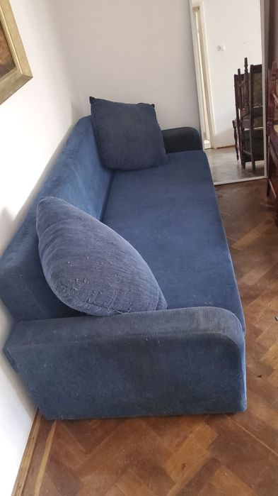 Vând doua canapele extensibile