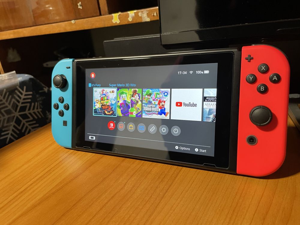 Consola Nintendo Switch V2, neon red and blue