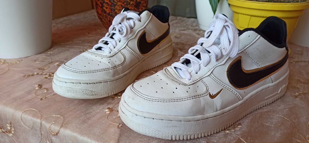 Адидас №38,Nike air-№39/40-25 лв, Nike air №40-25
