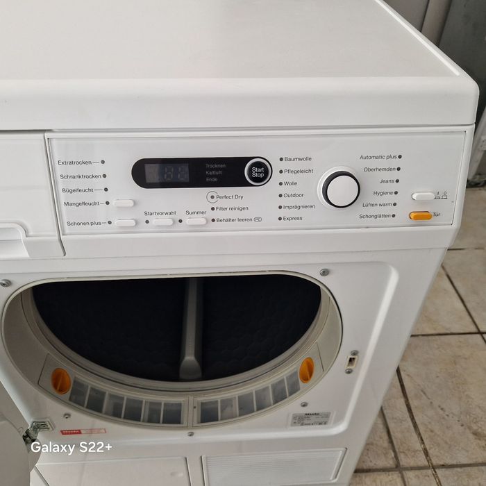 Кондензна сушилня с термопомпа MIELE T8861WP
