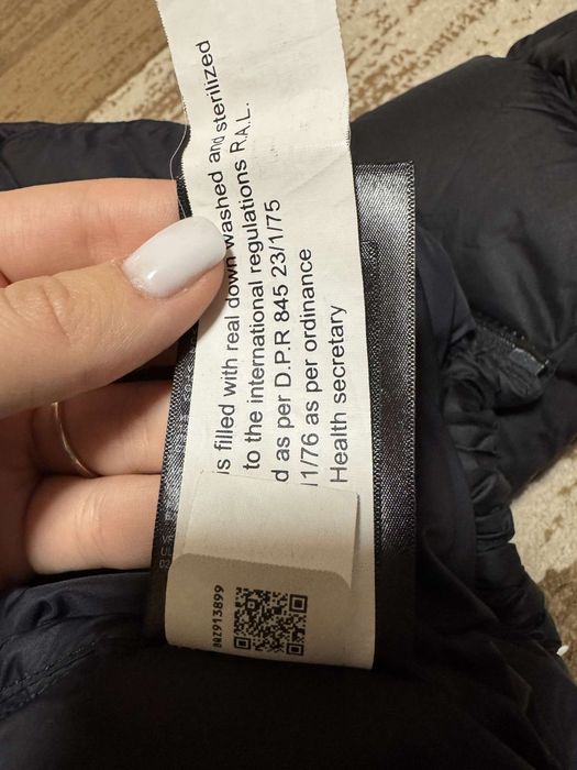 Vand geaca the north face,pentru femei.Marimea m