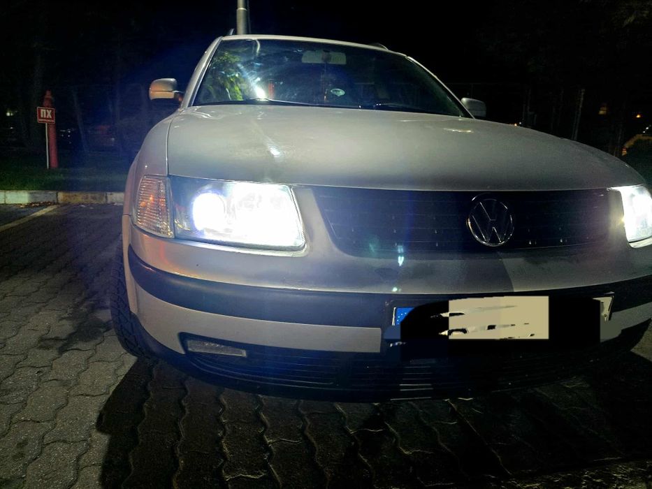 Farove vuv perfectno sustoqnie za passat (b5) 2001g