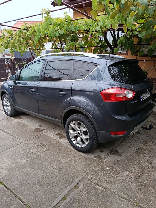Vând Ford kuga 2010