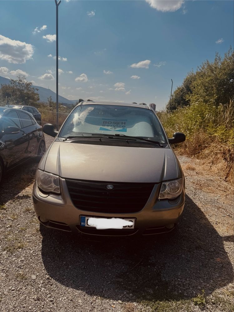 Chrysler Grand Voyager 3,3 4 x 4 V6 174кона