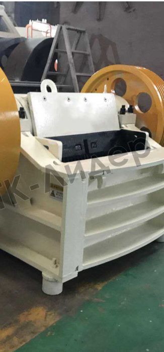 Щековая дробилка 250х800