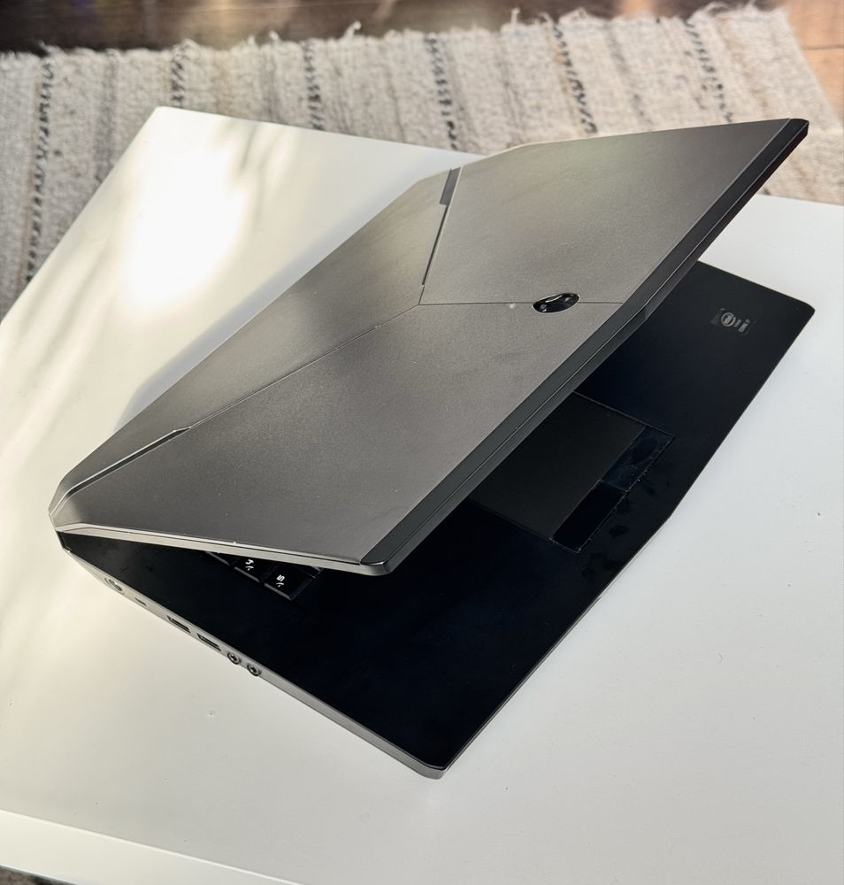 Dell Alienware 4K Touchscreen