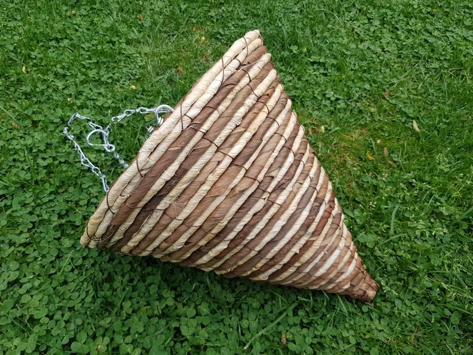Ghiveci suspendat, cos conic, din impletitura naturala, 30cm