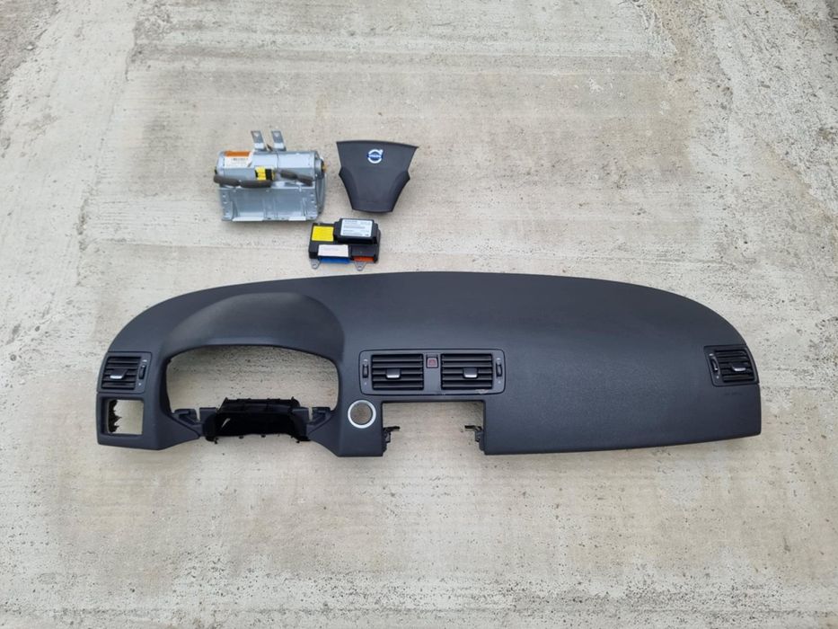 Plansa de bord Volvo V50/S40 (2004-2012)