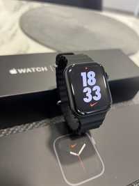 Смарт часовник Apple Watch 5 Nike, 44мм,