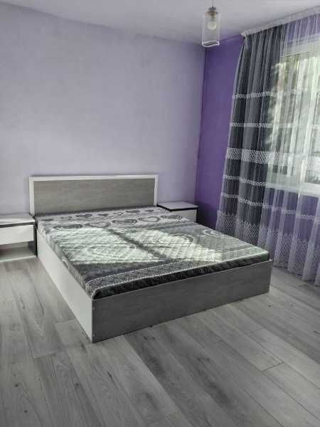 Дава се под наем Двустаен апартамент в Бургас, Меден рудник - зона А - 65 кв.м за 114.75 € - Снимка #2