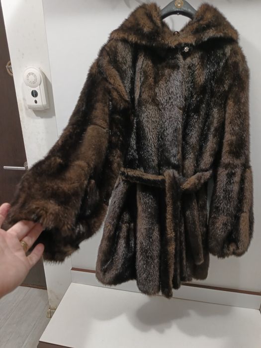 Haina de blana elegantă ecologica maro cu gluga