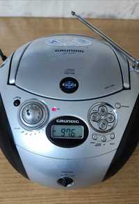 Продавам радио и cd GRUNDIG RCD 1420 MP3
