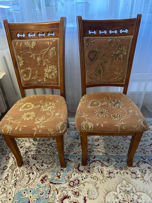 Продам стулья 6 шт.