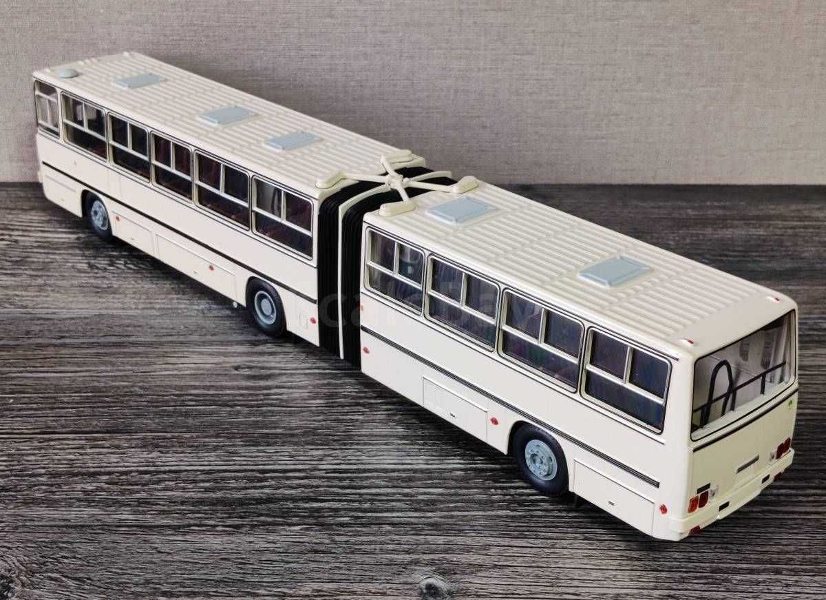 2бр. Ikarus 260.01 и 280.33