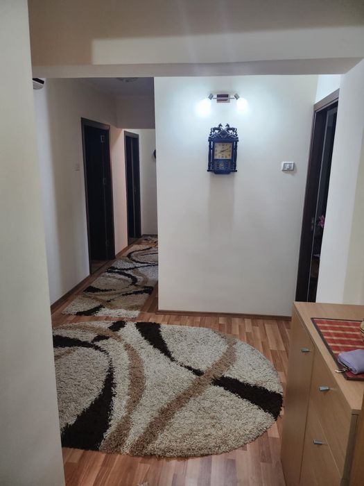 Apartament 4 camere,*DIRECT PROPRIETAR*,complet utilat,zona Lujerului
