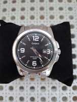 Ръчен часовник CASIO