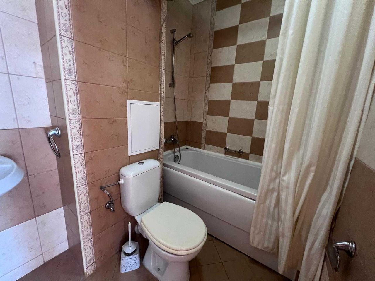 Продава се Тристаен апартамент в к.к. Слънчев бряг - 94 кв.м за 1064 €/кв.м - Снимка #11
