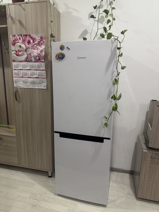 Холодильник/Тоңазытқыш