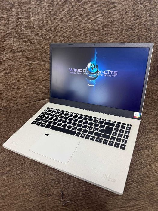 Acer Aspire Vero AV15 FHD IPS-Core i5-1155G7-8GB, 512GB ,Intel Iris Xe