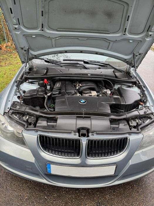 Vând BMW 320i  E91, 2007