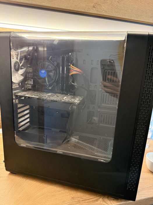 Настолен компютър