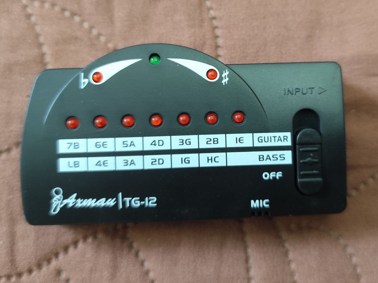 Тунер за китара "Axman TG-12"