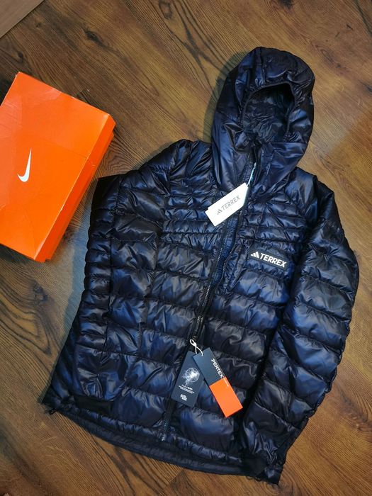 Geacă Adidas Terrex damă L, neagră, puffer, sport & casual, nouă