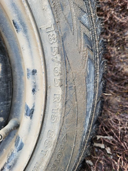 Продаю Шины с диской