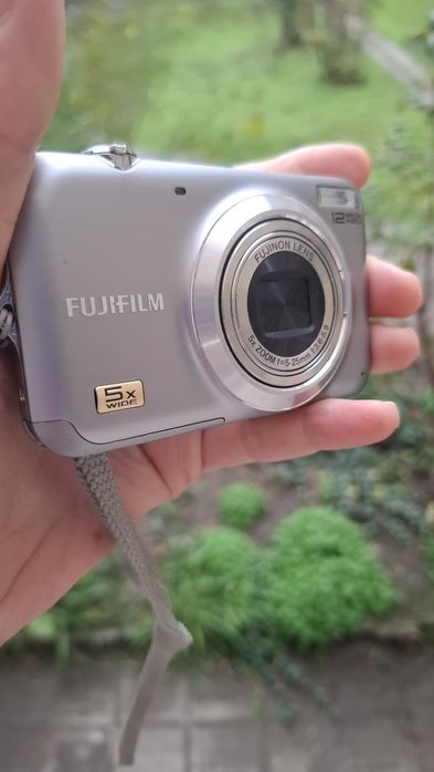 Компактен дигитален фотоапарат FUJIFILM FinePix JX100