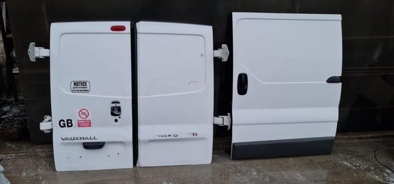 Portiera usa culisanta spate stanga dreapta Opel Vivaro
