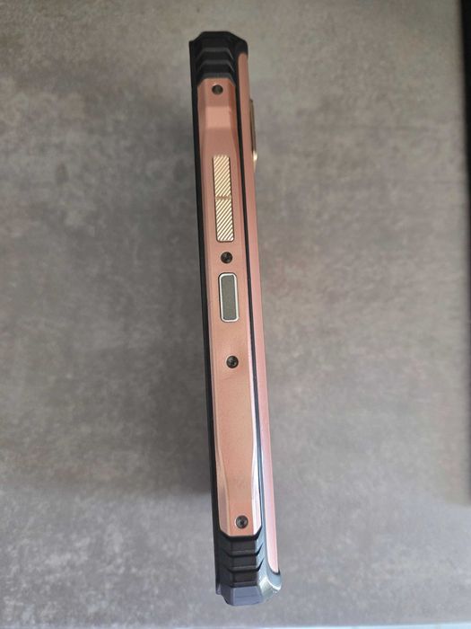 Мобилен телефон Dodgee