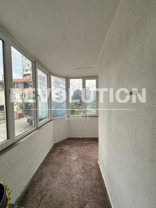 Дава се под наем Тристаен апартамент в Варна, Цветен квартал - 76 кв.м за 400 € - Снимка #7