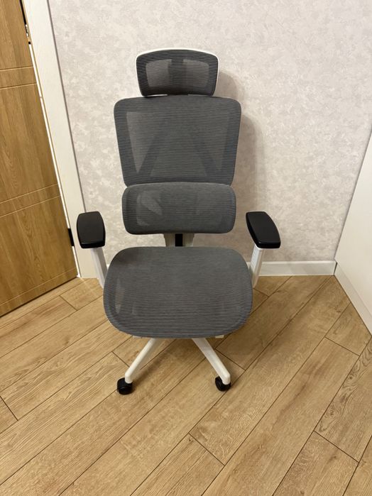 Продам компьютерное кресло