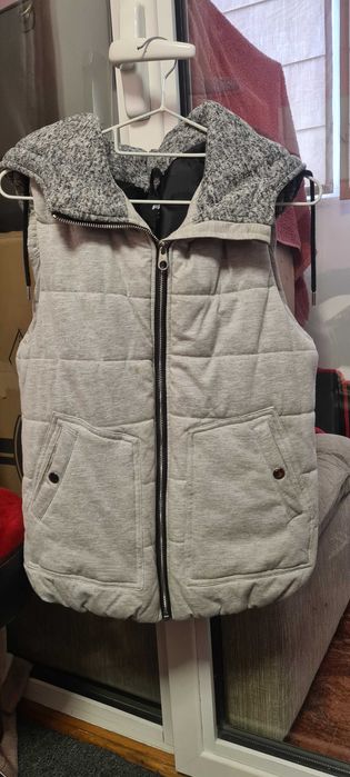 Vesta textil in buna stare