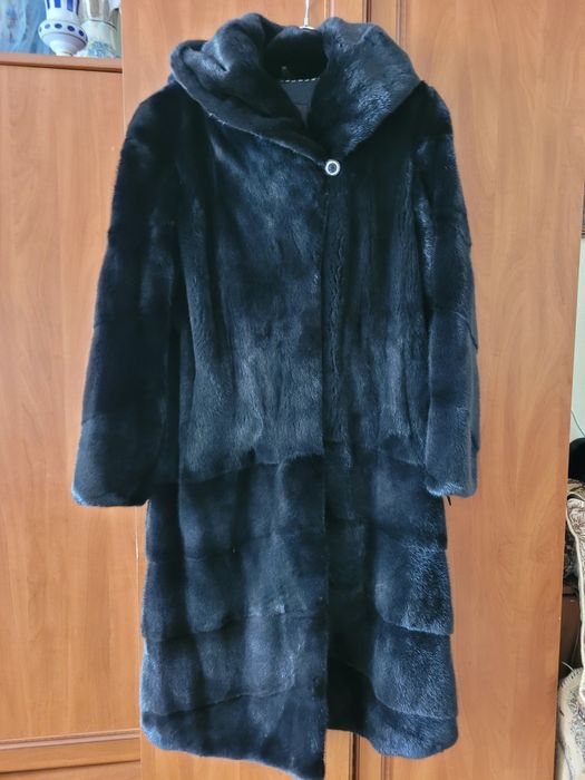 Красивая норковая шуба