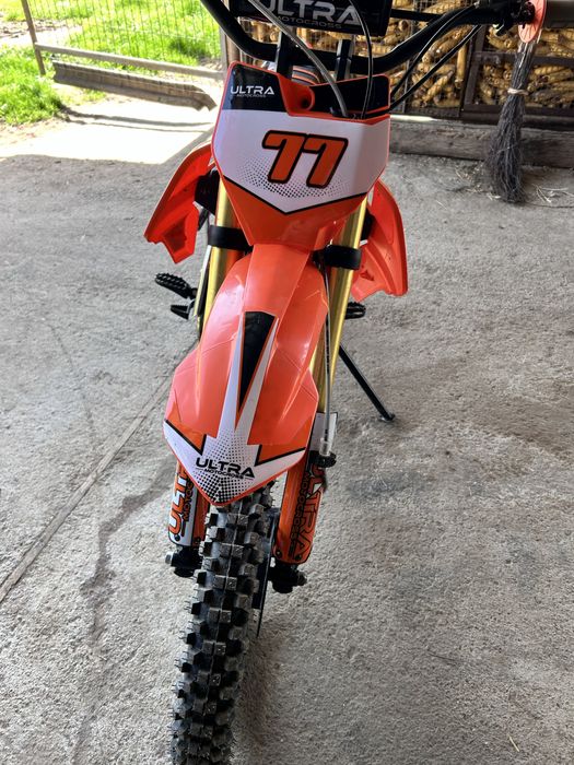 Vând motocross ULTRA 125