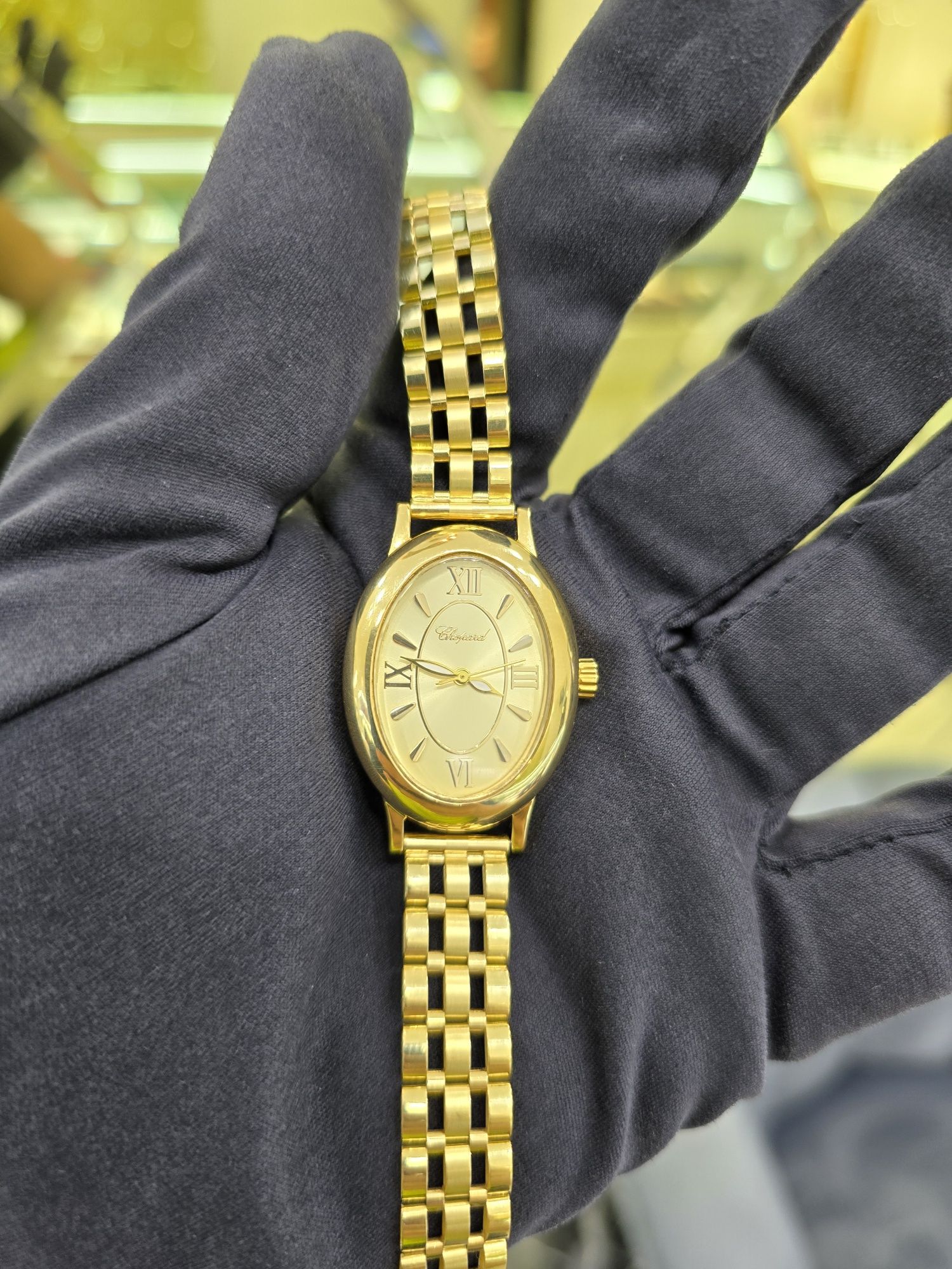 Продаю Золотые часы Chopard с браслетом 750 пробы