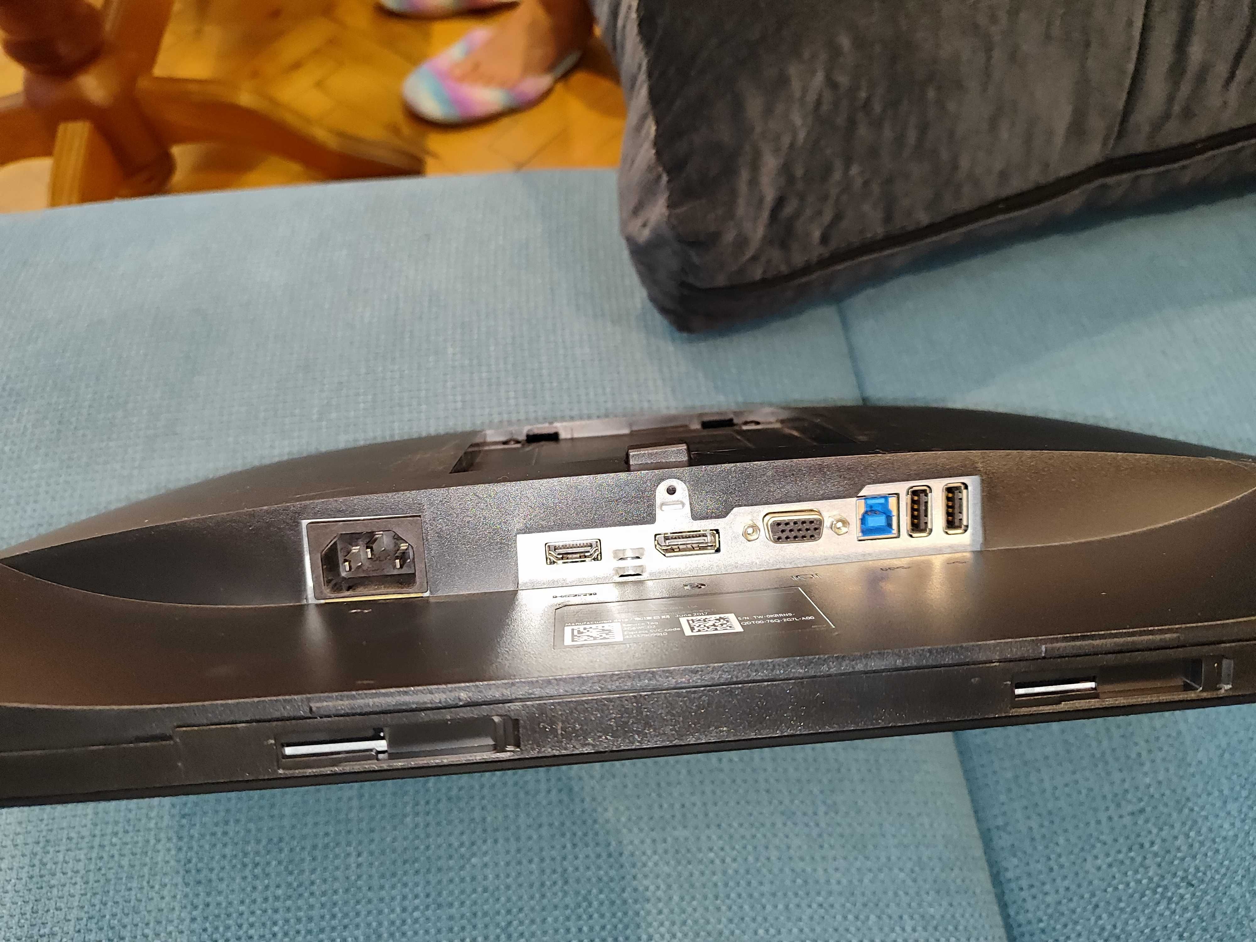 Двойна стойка за монитори Dell