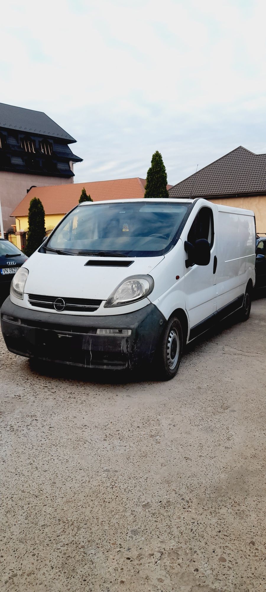 Opel vivaro,  Renault trafic