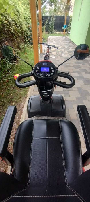 Scuter electric 4 roti INVACARE Comet Pro