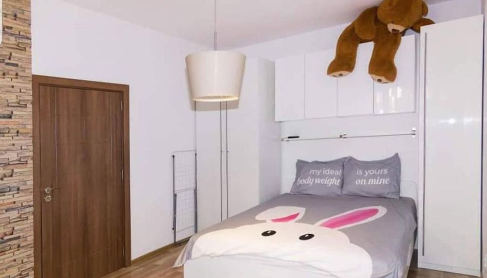 Двустаен, под наем, Център