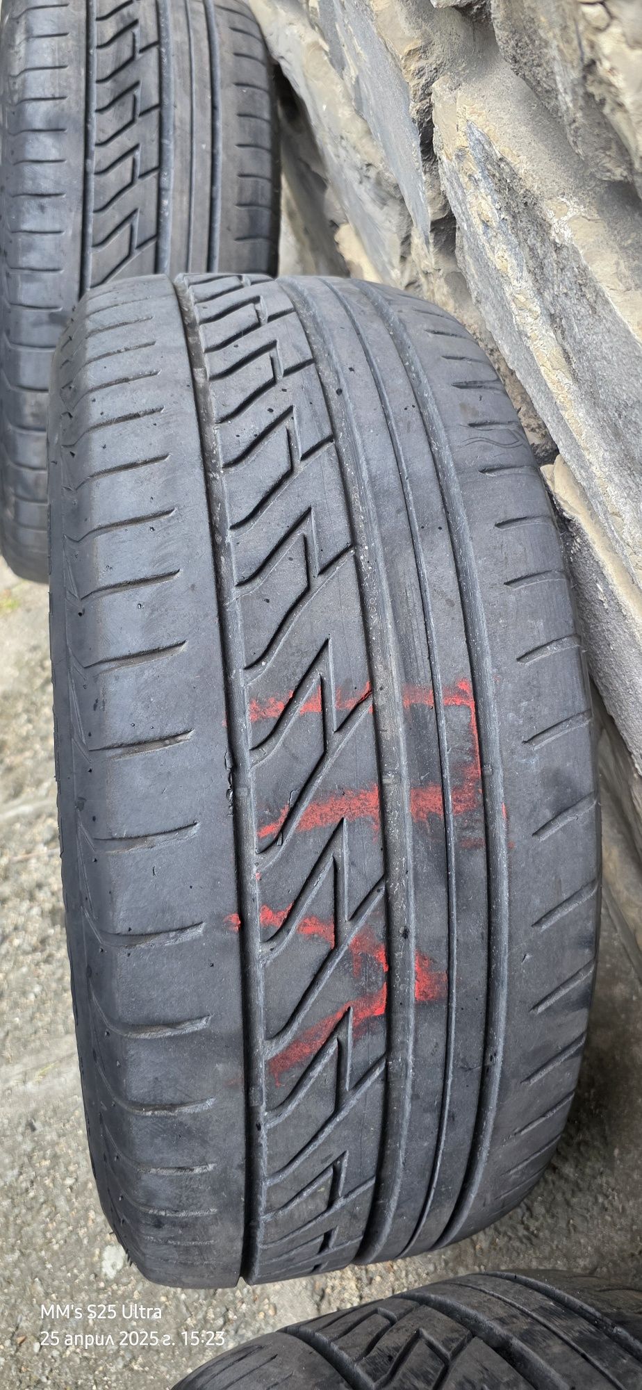 Продавам летни гуми Lassa Phenoma 225 55  16