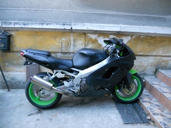 На части Kawasaki Zx9r и Zx6r ninja Кавазаки Зх9р и Зх6р 600