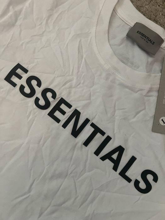 Tricou essentials