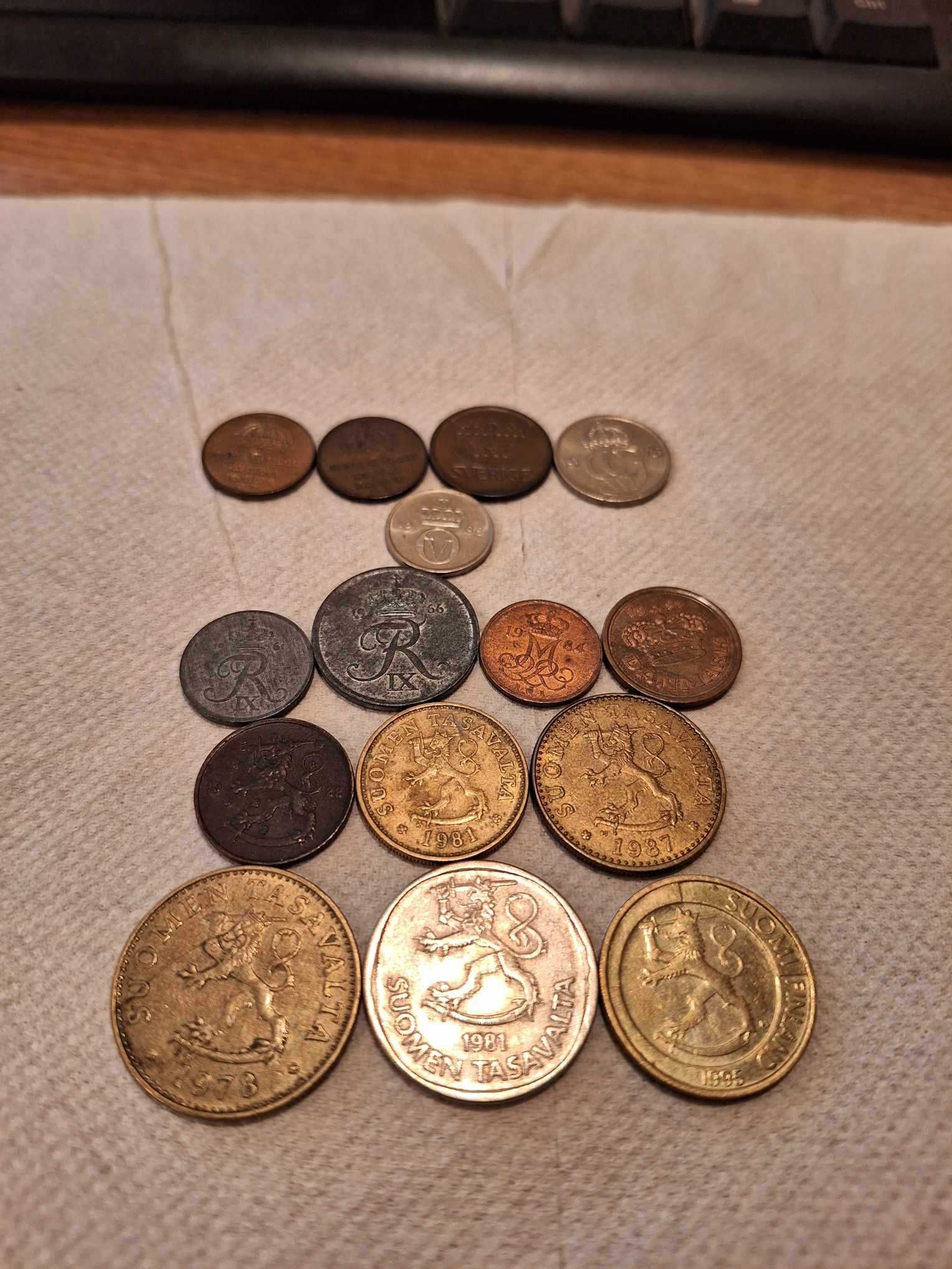 Vand Lot 15 Monede diferite - Suedia, Danemarca, Norvegia si Finlanda